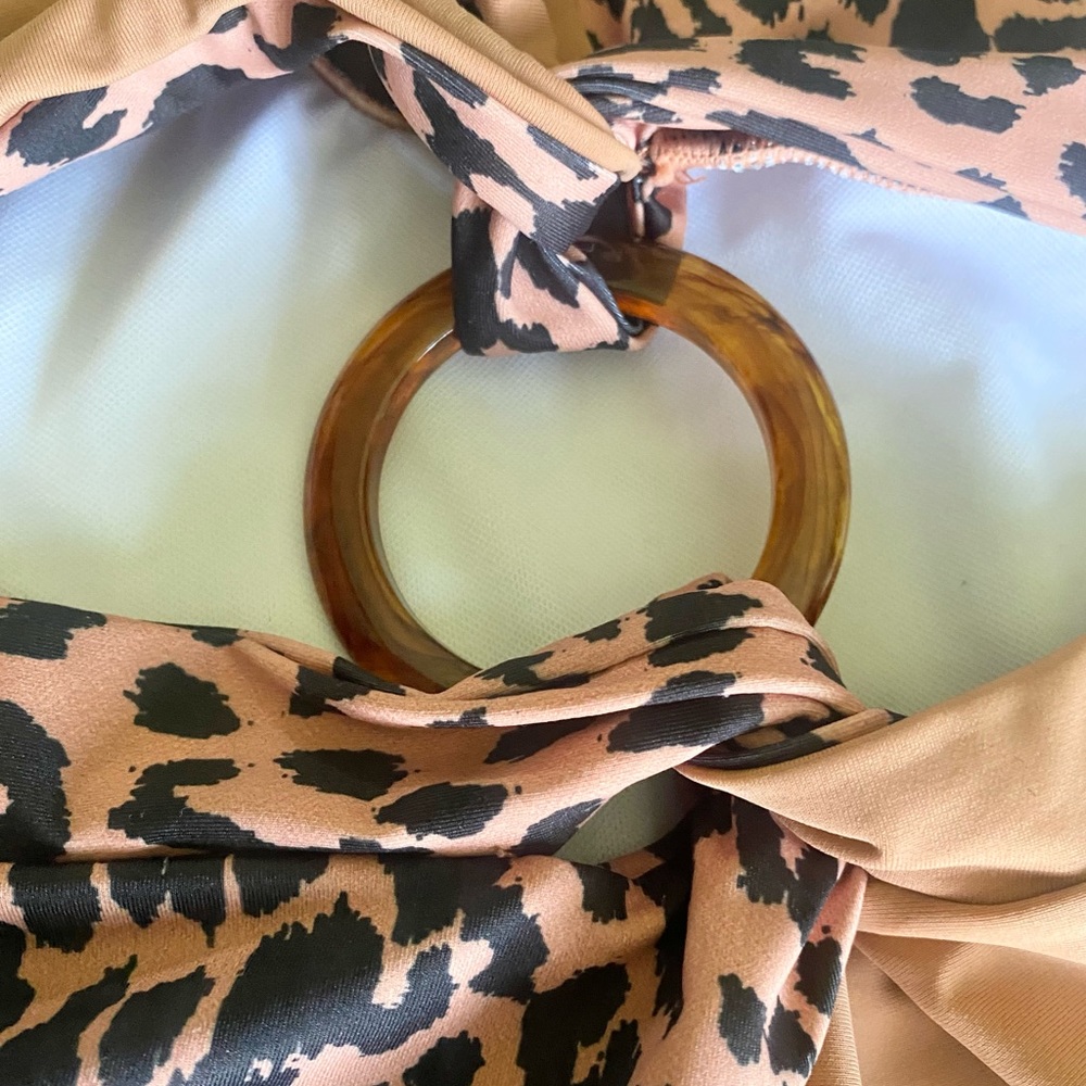 SHEIN Cheetah One Piece Swimsuit - Picture 6 of 9